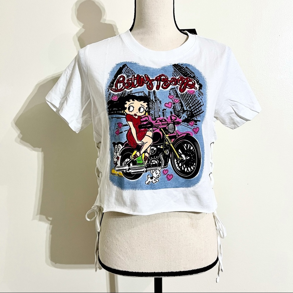 💥SOLD in store💥 Betty Boop Biker Babe Lace-Up Crop Top Size Large - Picture 2 of 12